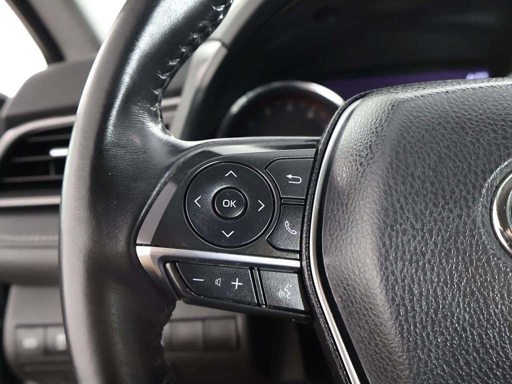 Used 2020 Toyota Camry XSE FWD image 42