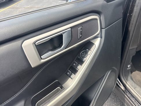 Used 2023 Ford Explorer XLT w/ Equipment Group 202A AWD/4WD image 24