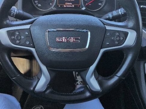 Used 2022 GMC Acadia SLT w/ Elevation Edition AWD/4WD image 10