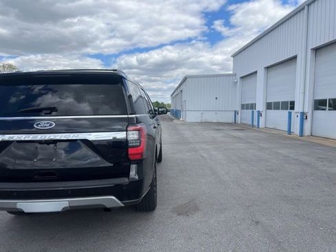 Used 2021 Ford Expedition Limited AWD/4WD image 12