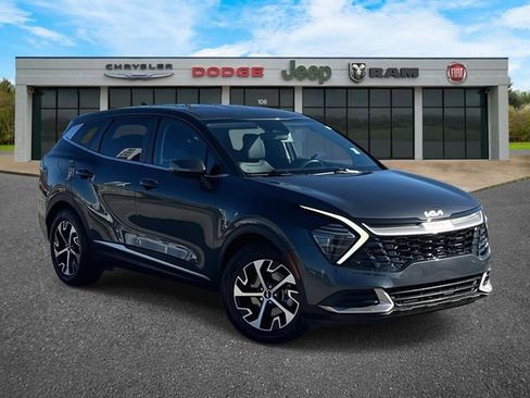 Used 2024 Kia Sportage EX image 1