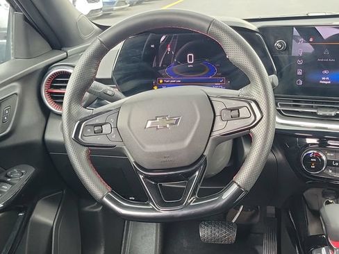 Certified 2025 Chevrolet Trax RS w/ Driver Confidence Package FWD image 13