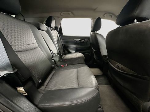 Used 2018 Nissan Rogue SV AWD/4WD image 26