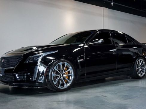 Used 2016 Cadillac CTS V image 3