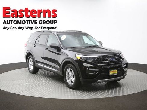Used 2023 Ford Explorer XLT w/ Equipment Group 202A AWD/4WD image 49