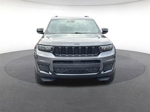 Used 2024 Jeep Grand Cherokee L Laredo image 8