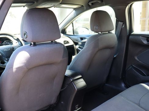 Used 2019 Chevrolet Cruze LT w/ Convenience Package FWD image 31