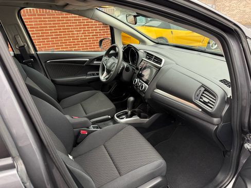 Used 2018 Honda Fit EX image 21