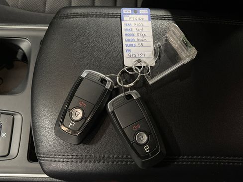 Used 2022 Ford Edge SE w/ Black Appearance Package image 26