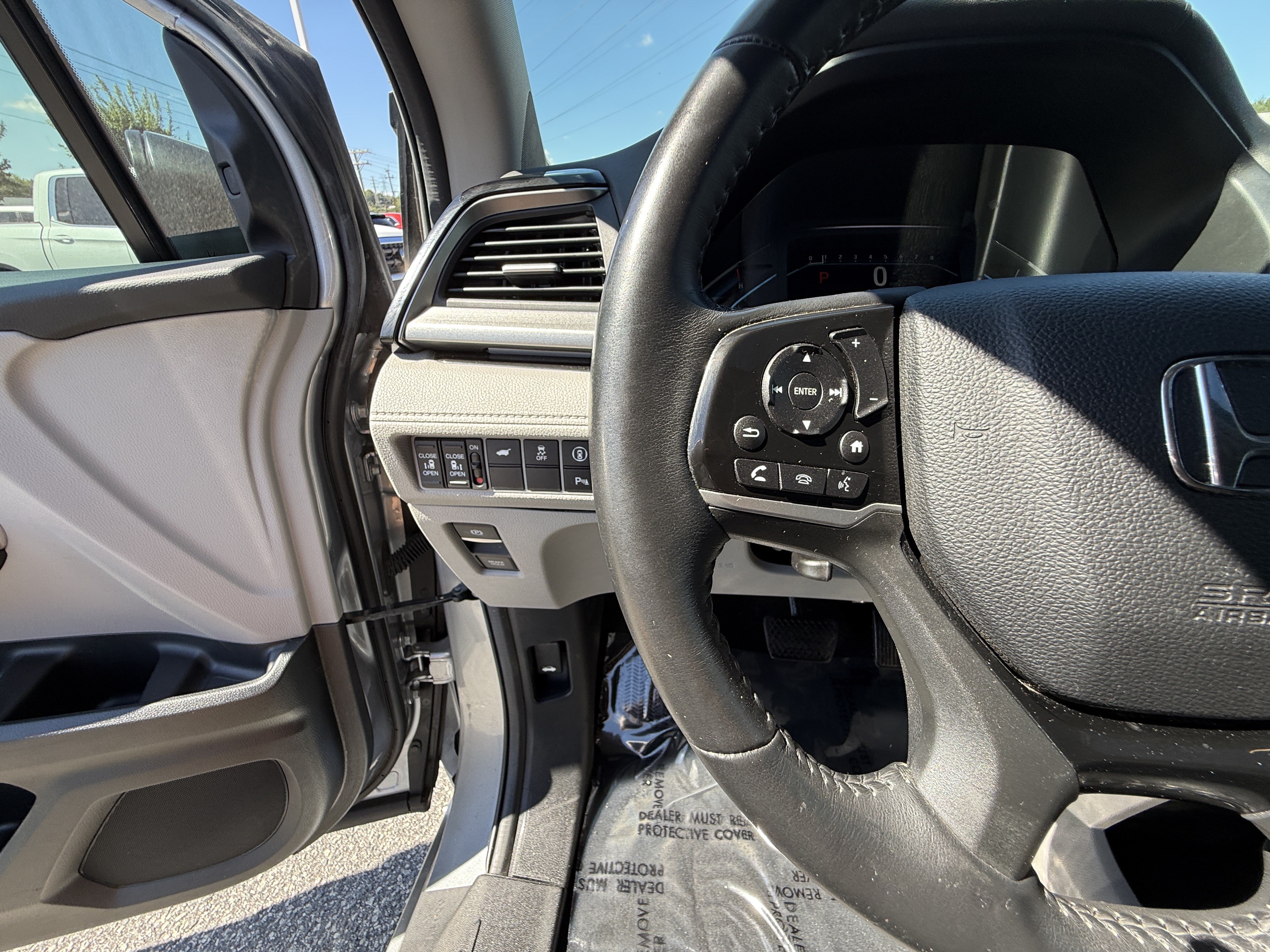 Certified 2024 Honda Odyssey Touring image 19