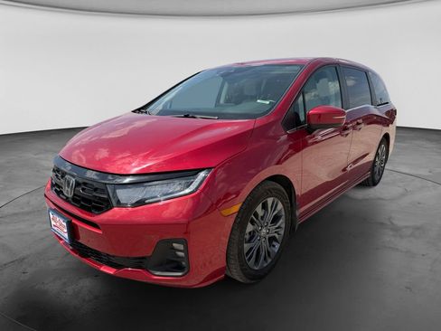 Used 2025 Honda Odyssey Touring image 9
