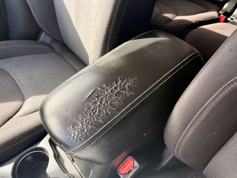 Used 2016 Jeep Cherokee Latitude w/ Comfort/Convenience Group image 27