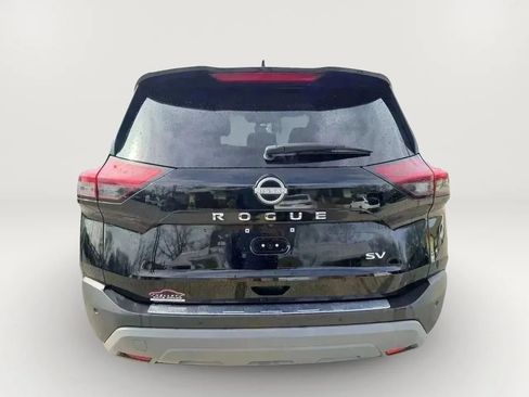 Used 2023 Nissan Rogue SV FWD image 4