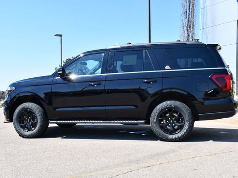 Used 2023 Ford Expedition Timberline image 3