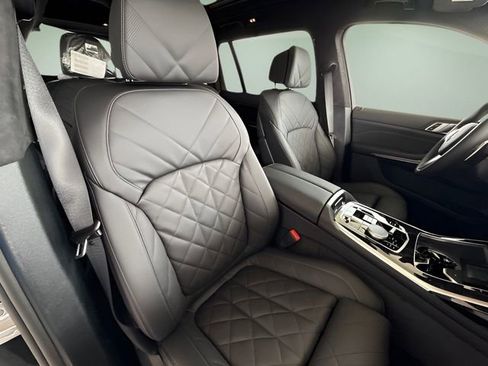 Used 2026 BMW X7 xDrive40i w/ M Sport Package image 33