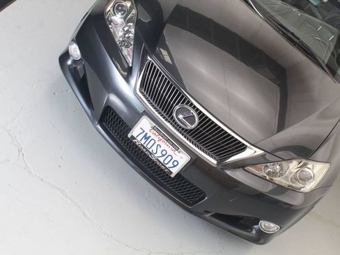 Used 2010 Lexus IS 250C w/ Luxury Pkg RWD image 7