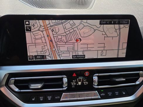 Used 2022 BMW 330i Sedan w/ M Sport Package RWD image 17