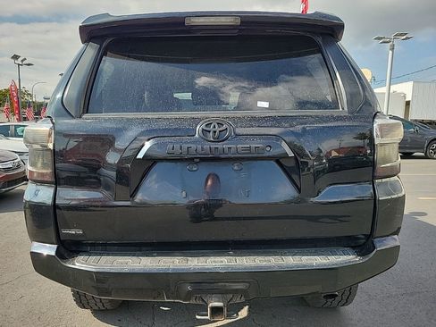 Used 2016 Toyota 4Runner SR5 image 6