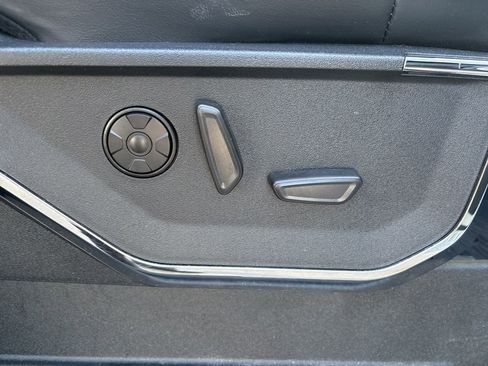 Used 2024 Ford F350 Platinum image 28