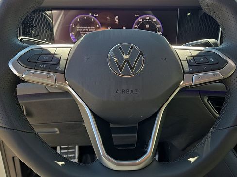 New 2026 Volkswagen Tiguan SE R-Line FWD image 23