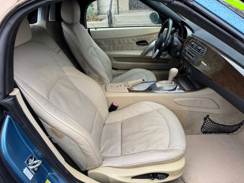 Used 2003 BMW Z4 2.5i image 19