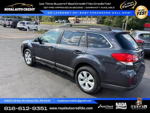 Used 2010 Subaru Outback 2.5i Premium AWD/4WD image 5