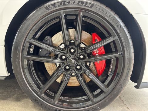 Used 2022 Ford Mustang Shelby GT500 w/ Technology Package image 12