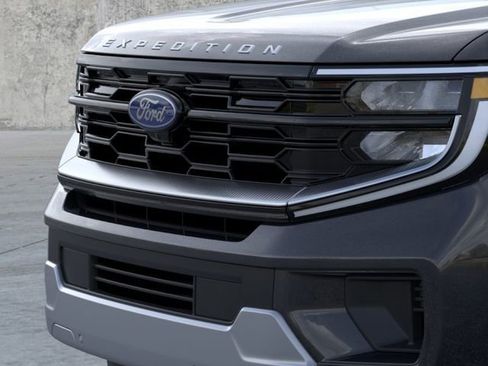 New 2026 Ford Expedition Max Platinum w/ Driver's Package AWD/4WD image 17