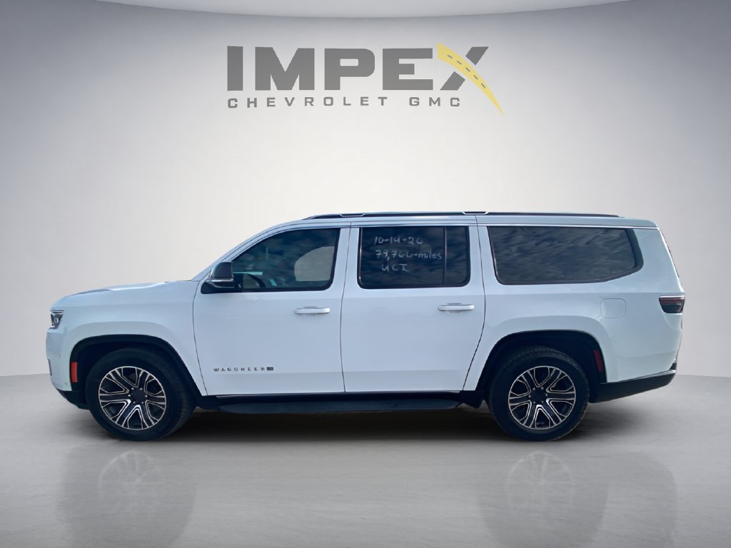 Used 2023 Jeep Wagoneer L Series II RWD image 2