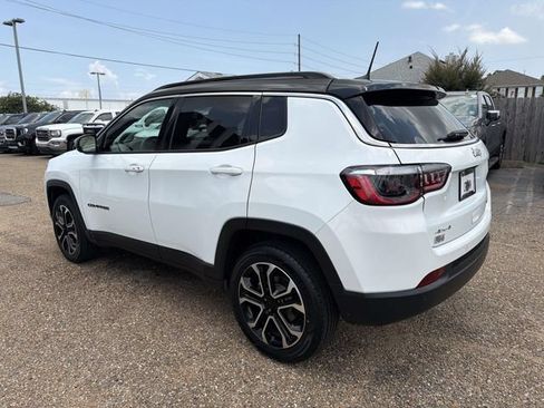 Used 2023 Jeep Compass Limited AWD/4WD image 6