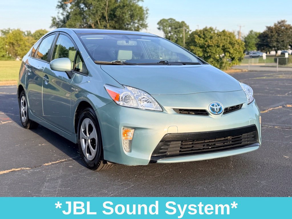 Used 2013 Toyota Prius Four w/ Deluxe Solar Roof Pkg FWD image 14