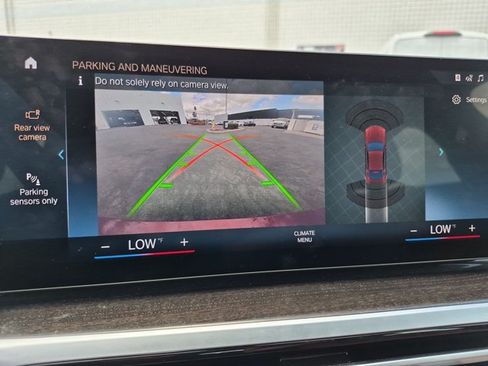 Used 2023 BMW i4 eDrive40 w/ Premium Package RWD image 11