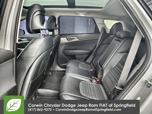 Used 2023 Kia Sportage SX image 32