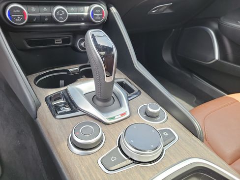 Used 2022 Alfa Romeo Giulia Ti w/ Active Assist Plus Package RWD image 25