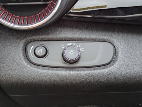 New 2026 Chevrolet Trax RS w/ Sunroof Package image 16