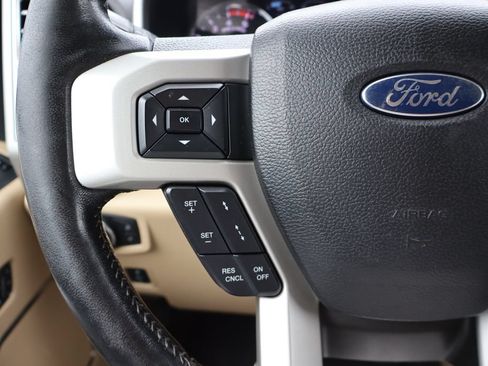 Used 2017 Ford F350 Lariat w/ Lariat Ultimate Package AWD/4WD image 7