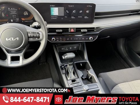 Used 2025 Kia K5 LXS image 17