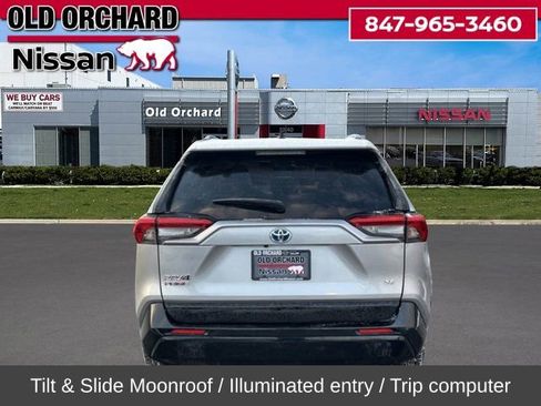 Used 2022 Toyota RAV4 SE image 7