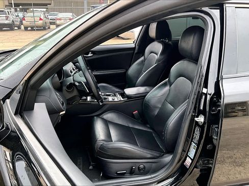 Used 2020 Kia Stinger GT-Line image 7