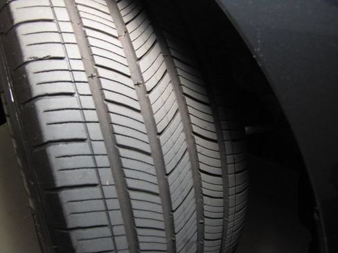 Certified 2025 Honda Accord LX image 25