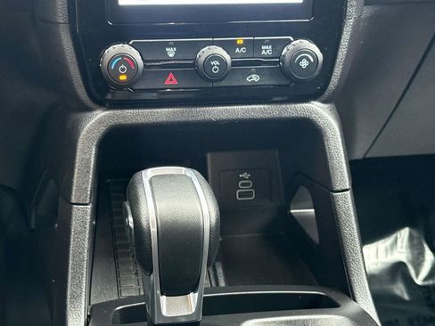 Used 2025 Ford Ranger XLT w/ Trailer Tow Package image 17