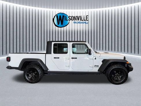 Used 2020 Jeep Gladiator Sport w/ Quick Order Package 24S AWD/4WD image 15