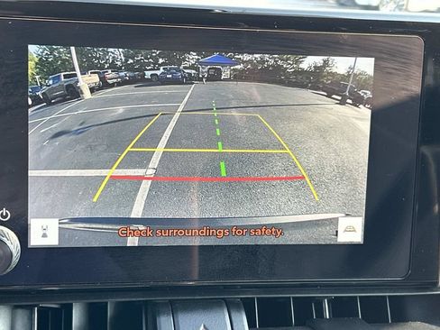 Used 2025 Toyota RAV4 XLE FWD image 37