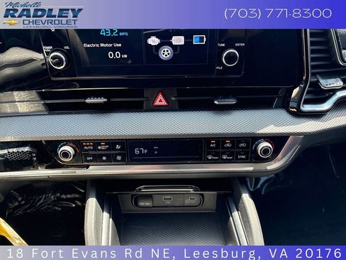 Used 2023 Kia Sportage LX AWD/4WD image 19