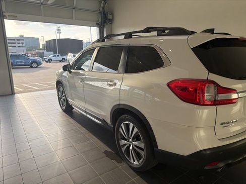 Used 2022 Subaru Ascent Limited w/ Technology Package image 4