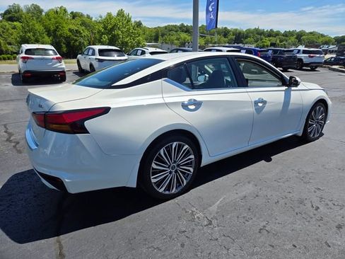 Used 2023 Nissan Altima 2.5 SL FWD image 8