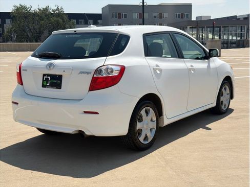 Used 2009 Toyota Matrix FWD image 12