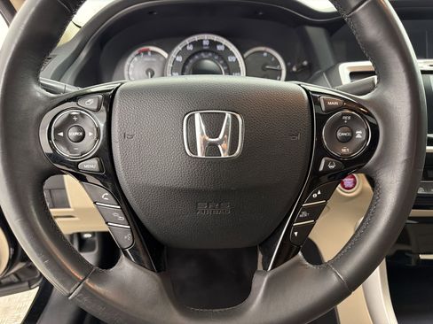 Used 2016 Honda Accord EX-L image 17