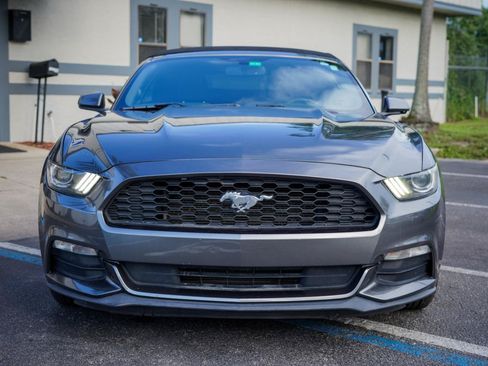 Used 2016 Ford Mustang Convertible RWD image 2
