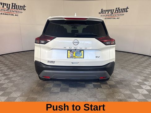 Used 2023 Nissan Rogue SV image 6